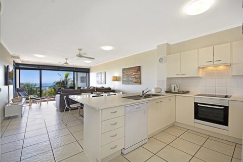 Stunning Views Great Location Sunshine Beach! - Unit 1 Vista Pacific 12 Bryan Street - Accommodation Perth 2