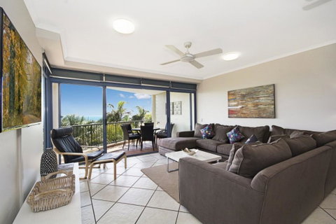 Stunning Views Great Location Sunshine Beach! - Unit 1 Vista Pacific 12 Bryan Street - Accommodation Perth 3