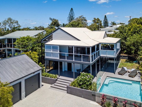 Stylish And Spacious Masterpiece, Sunshine Beach - Accommodation Perth 0