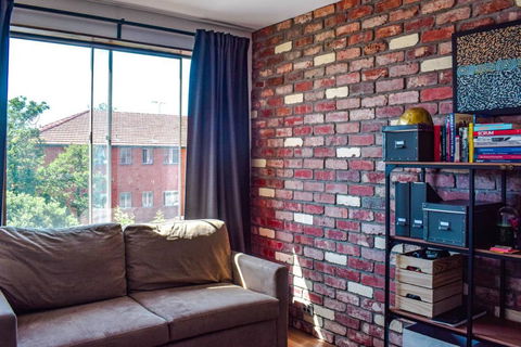 Stylish Modern Apartment Located In Marrickville - Accommodation Perth 1