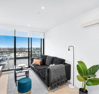 Stylish One-Bed Apartment With Balcony and Parking - Accommodation Perth