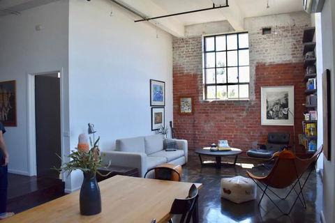 Stylish Warehouse Conversion In The Heart Of Fitzroy - Accommodation Perth 0