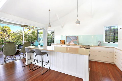 Summer Breeze - Accommodation Perth 2