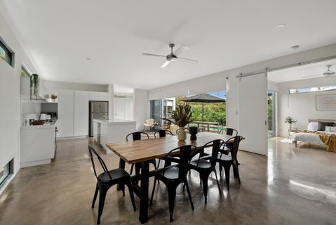 Sundays Beach House - Accommodation Perth 1