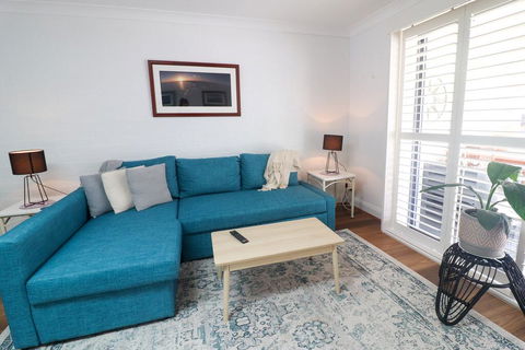 Sunflower Villa In Raffertys Resort - Accommodation Perth 3