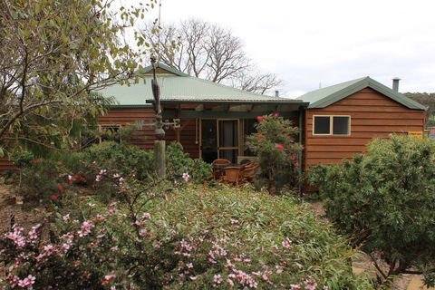 Sunflowers Animal Farm & Farmstay - Perth Resorts 0
