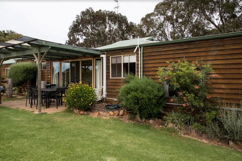 Sunflowers Animal Farm & Farmstay - Perth Resorts 1