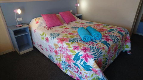 Sunflower Motel - Perth Resorts 1