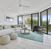 Sunny and spacious Sunshine Beach - Accommodation Perth