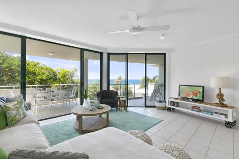 Sunny And Spacious Sunshine Beach - Accommodation Perth 2