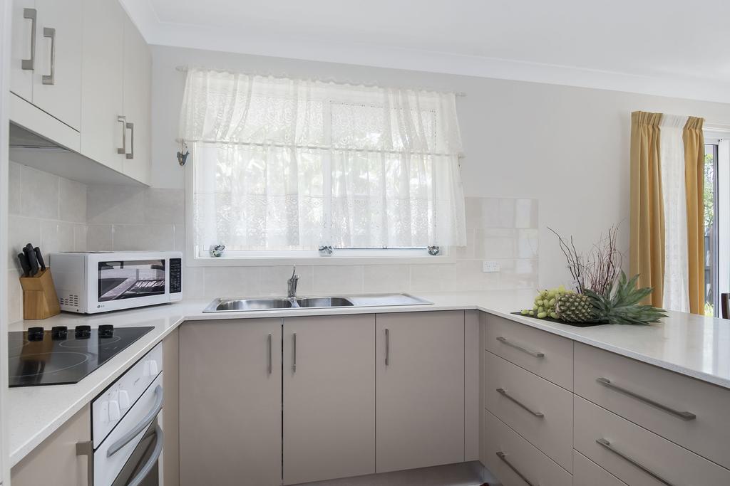 Pimlico Island NSW Perth Resorts