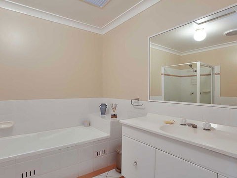 Sunset On Birubi' - Pet Friendly, Air Con, Water Views, WIFI And Outdoor Spa - Accommodation Perth 1