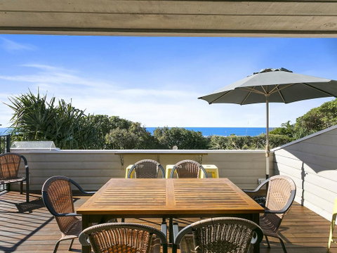 Sunshine Beach Serenity And Pet Friendly ! 9 Seaview Terrace, Sunshine Beach, QLD 4567 - Accommodation Perth 0