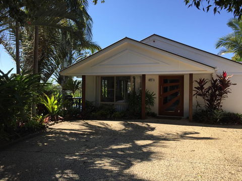 Sunshine Coast Tropical Getaway - Accommodation Perth 2