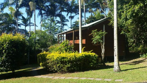 Sunshine Valley Cottages - Accommodation Perth 2