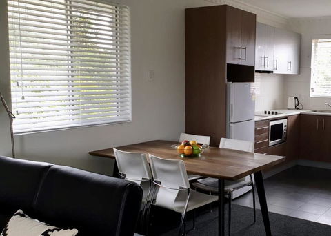 Superb 2 BR Apartment Minutes To CBD- Cen8 - Perth Resorts 1