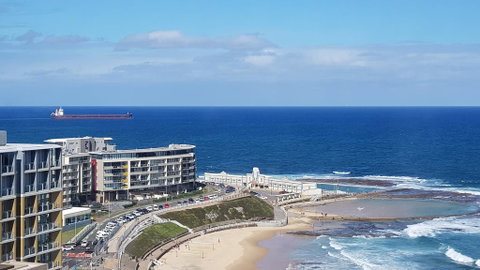 Supercar Fan's Dream - Track Side Apartment #1 - Accommodation Perth 0