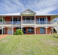 Surf Break - Fingal Bay - Accommodation Perth