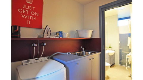 SURF SOUNDS - Accommodation Perth 3