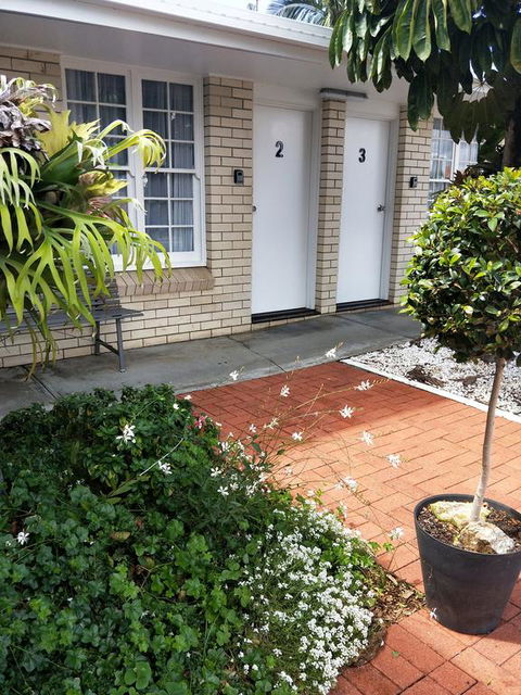 Surf Street Motel - Accommodation Perth 3