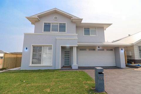 Surfers Paradise At Catherine Hill Bay - Accommodation Perth 1