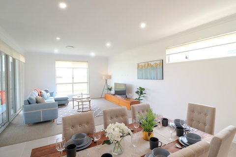 Surfers Paradise At Catherine Hill Bay - Accommodation Perth 2