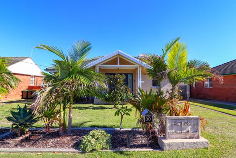Surfside - Perth Resorts 0