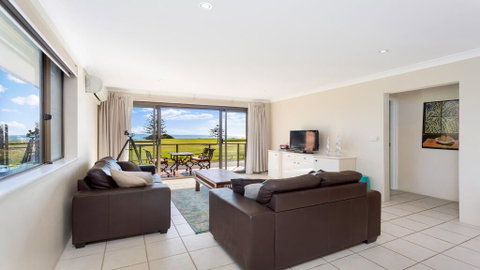 Surfspray 3 - Pebbly Beach - Accommodation Perth 0