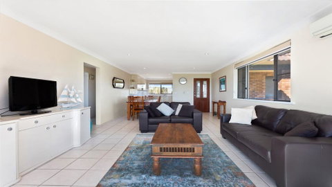 Surfspray 3 - Pebbly Beach - Accommodation Perth 1