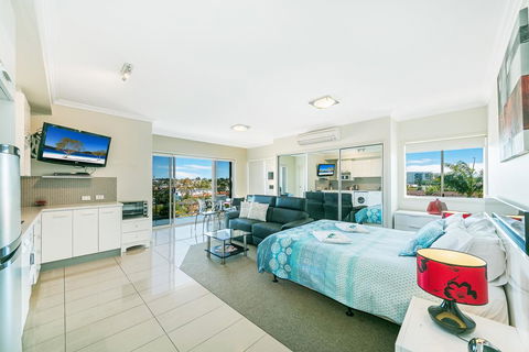 Suttons Beach Apartments - Accommodation Perth 1