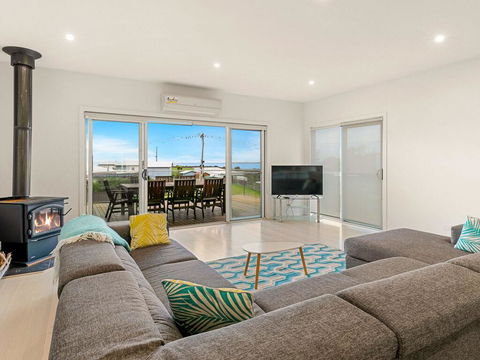 Swan Bay Views - Accommodation Perth 1