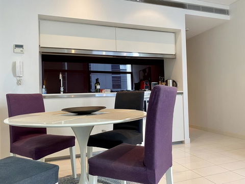 Sydney CBD Central Location - Spacious Apartment - Parking - Pool - Gym - Best Location - Accommodation Perth 2
