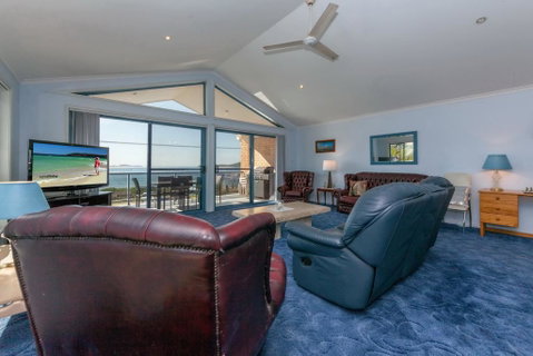Tah Villa, 1/68 Marine Drive - Accommodation Perth 1