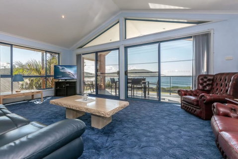 Tah Villa, 1/68 Marine Drive - Accommodation Perth 0