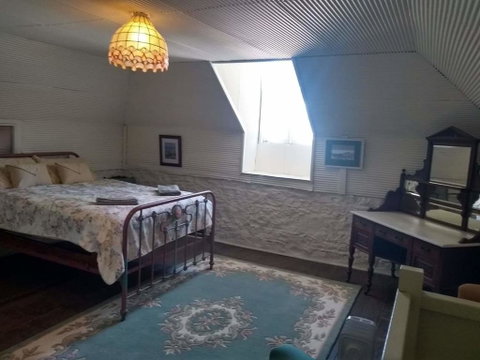 Tanilba House - Accommodation Perth 2