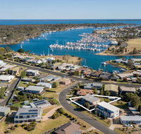 Tanjil - A stroll from the water in Paynesville - Accommodation Perth