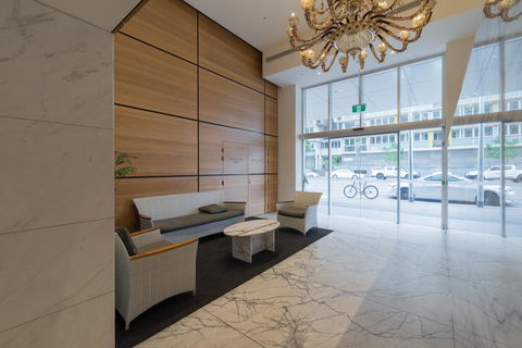 Tasha's Apartments On Morphett - Accommodation Perth 1