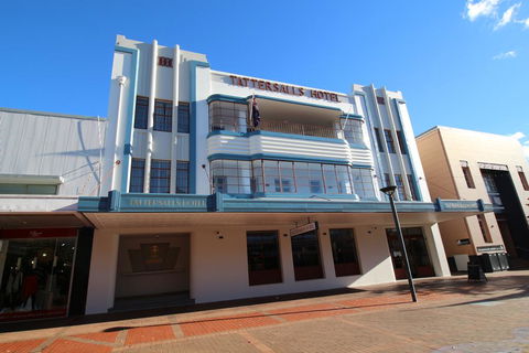 Tattersalls Hotel - Accommodation Perth 0