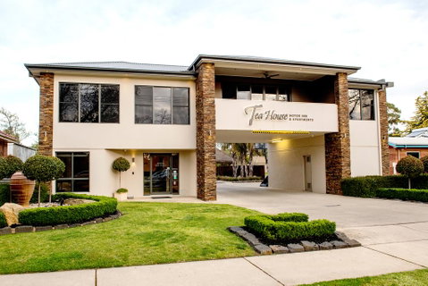 Tea House Motor Inn - Perth Resorts 0