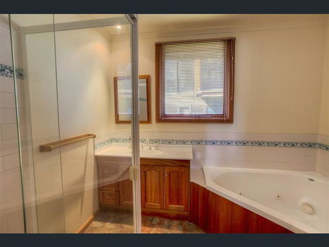 Tetleys - Accommodation Perth 1
