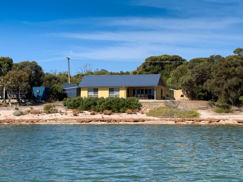 The Beach House - Accommodation Perth 0