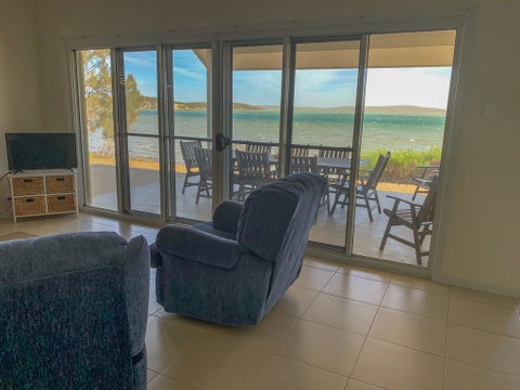 The Beach House - Accommodation Perth 3