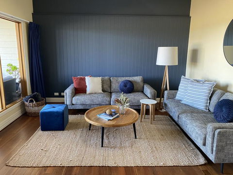 The Beach House & Villas - Accommodation Perth 0