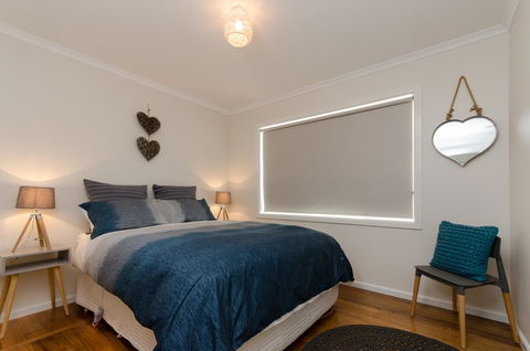 Penguin Beach House - Accommodation Perth 2