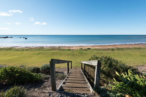 Penguin Beach House - Accommodation Perth 19