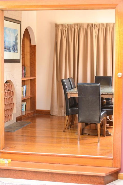Bridge View Retreat - Perth Resorts 34