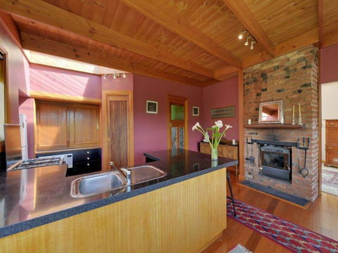 Bridge View Retreat - Perth Resorts 37