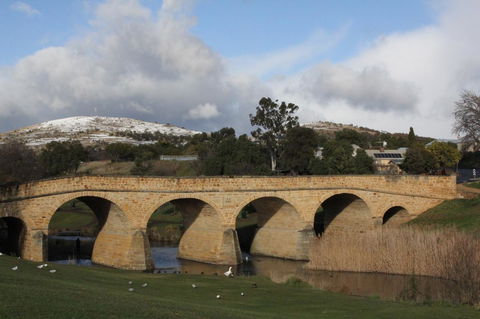 Bridge View Retreat - Perth Resorts 16