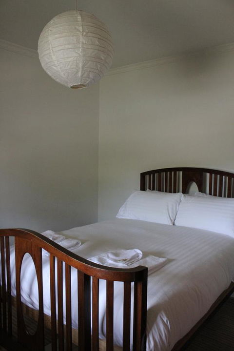 Bridge View Retreat - Perth Resorts 32
