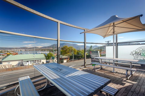 Beltana Hotel - Perth Resorts 9